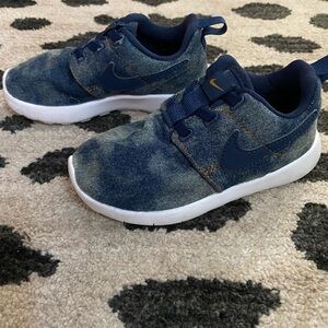Nike Roshe - blue denim- size 9c toddler